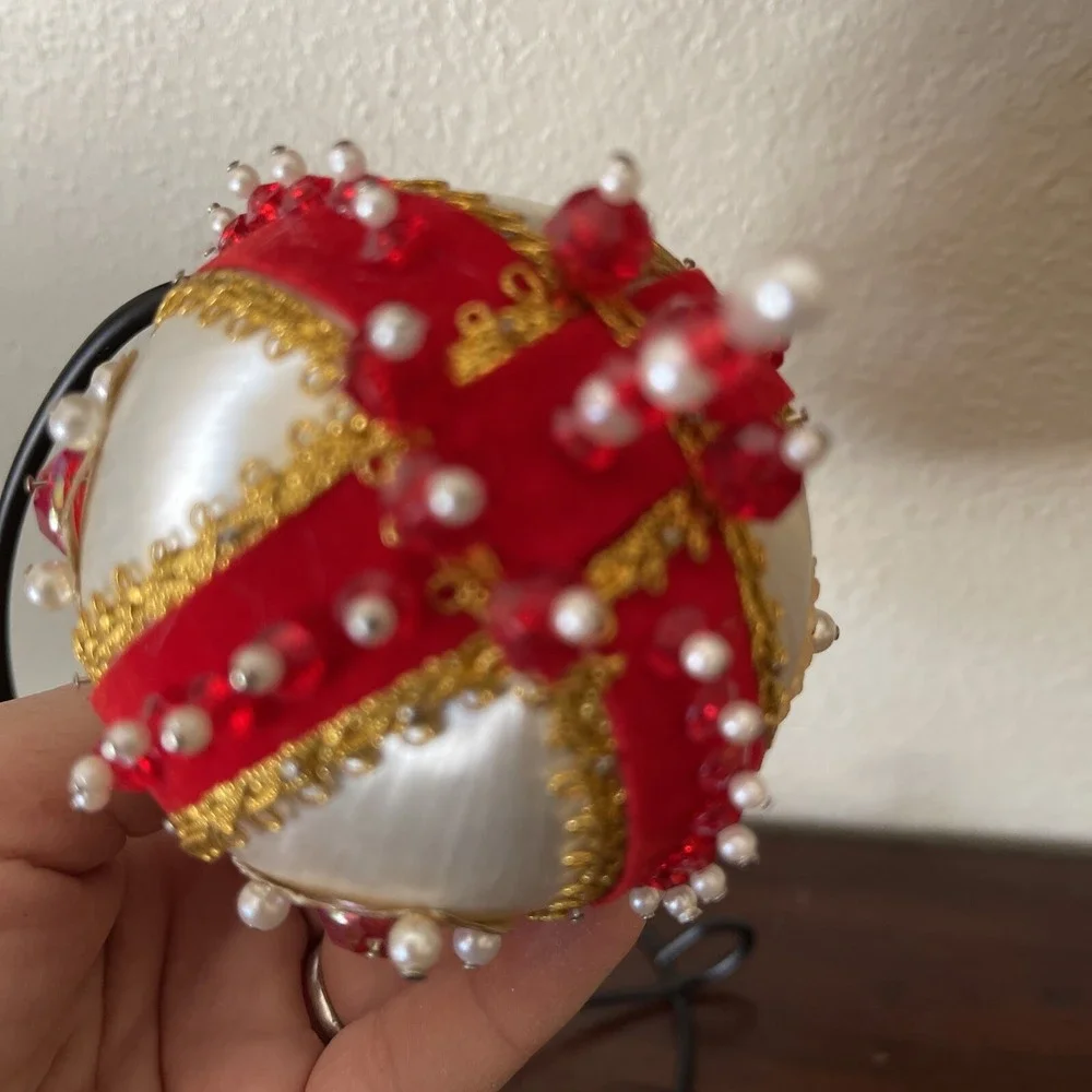 Vintage Bead‎ Sequin Push Pin Christmas Tree Ornament Red Gold Velvet Completed